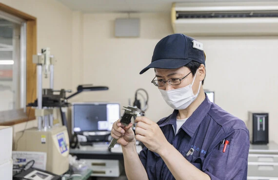 未経験から始める製造業の道：資格取得を応援します